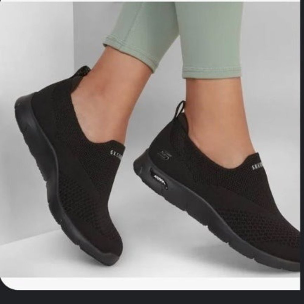shoes Skechers Women's Arch Fit sneakers black 8.5